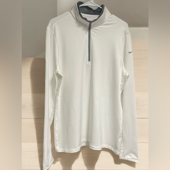 Nike Tops - Nike Golf Women’s Dri-FIT 1/2 zip pullover Size XL